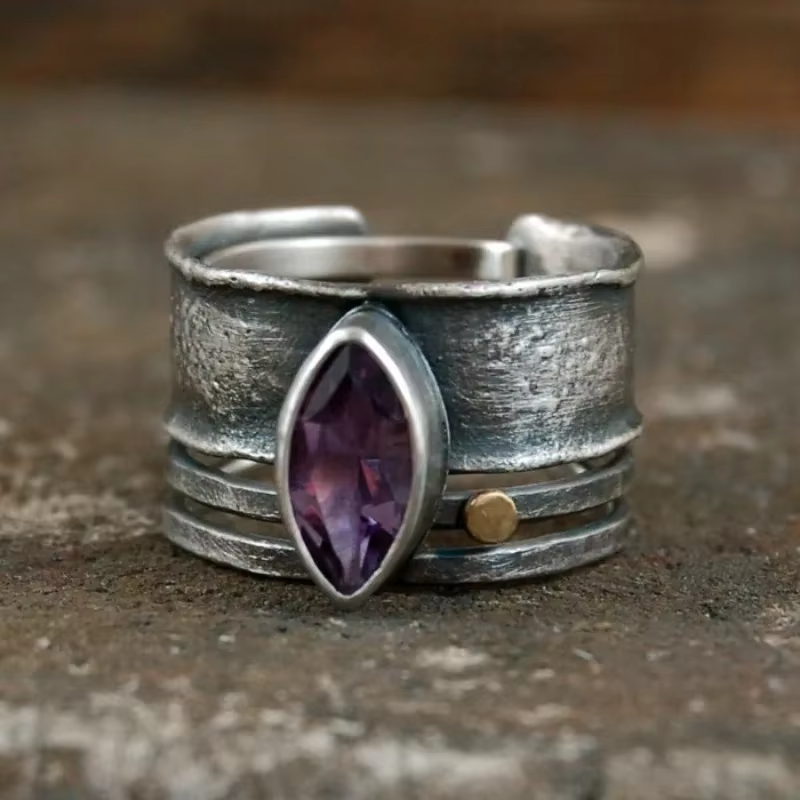 Vintage Mondstein Ring